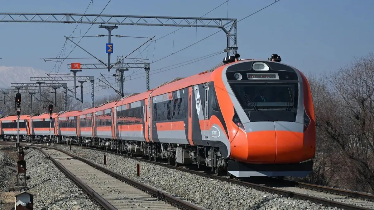 वंदे भारत एक्सप्रेस 2025: गोरखपुर से पटना रूट और सुविधाएँ
